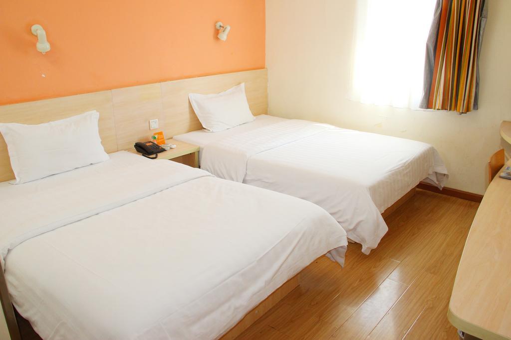7Days Inn Guangzhou Longkou East Exterior foto