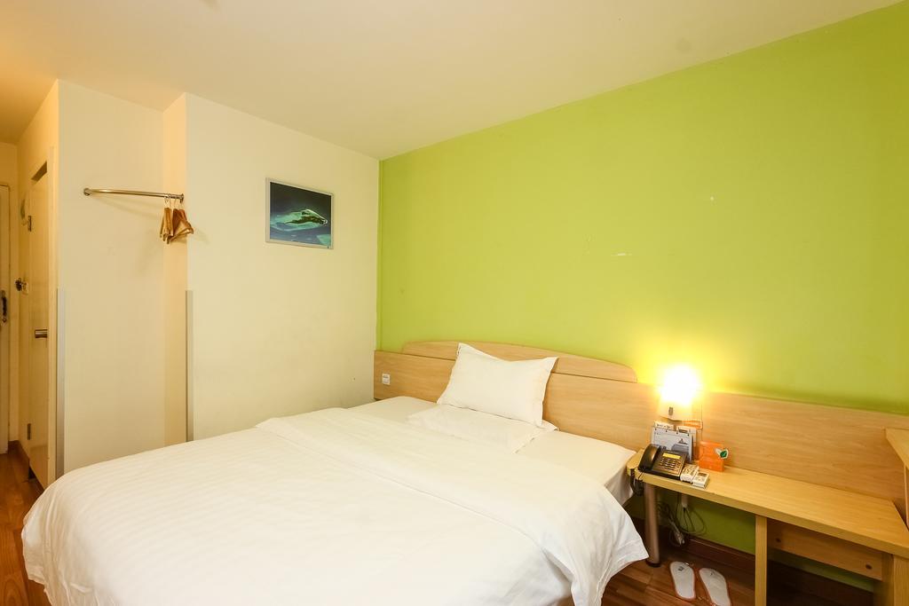 7Days Inn Guangzhou Longkou East Exterior foto